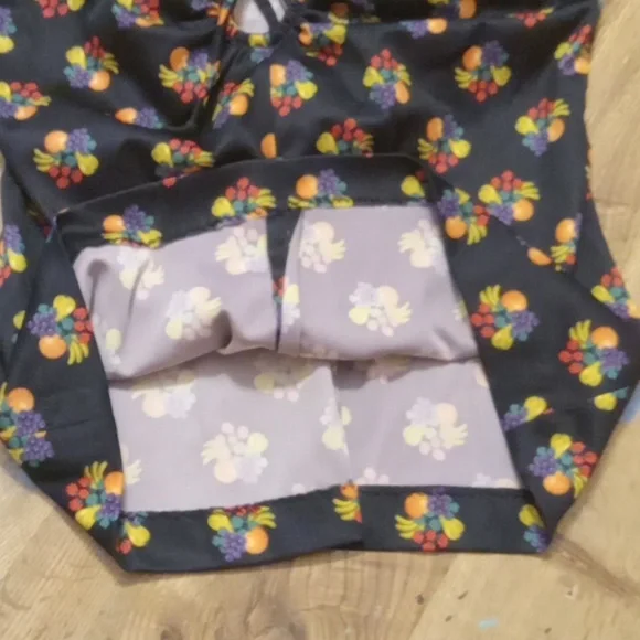 Frederick's of Hollywood chemise cropped top blue with fruit pictures - Picture 7 of 7